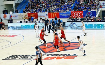 Giải bóng rổ VBA 2023: Mãn nhãn trận 'derby' bóng rổ Hà  Nội