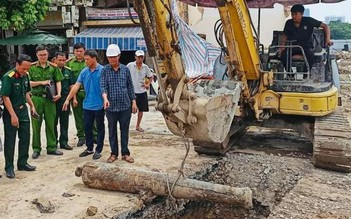 Hải Phòng: Phát lộ khẩu súng thần công triều Nguyễn tại bến Bính