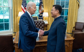 Đại sứ Trung Quốc gặp Tổng thống Mỹ tại Nhà Trắng