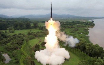 Triều Tiên bắn 'vài tên lửa hành trình' ra Hoàng Hải