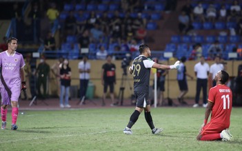 Filip Nguyễn thất bại, thủ môn dự bị thành người hùng đưa Nam Định vào tứ kết Cúp quốc gia