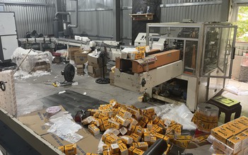 Phát hiện xưởng sản xuất giấy ăn giả 'khủng' ở Bắc Ninh