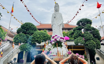 Ngày vía Quán Thế Âm thành đạo 19.6 âm lịch: Thực tập nuôi tâm không sân giận