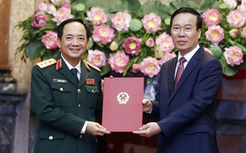 Chủ tịch nước trao quyết định thăng quân hàm thượng tướng cho ông Trịnh Văn Quyết