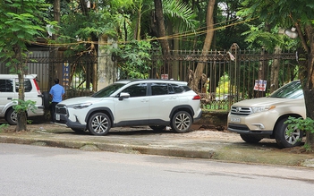 Rút lửa cuộc chiến ngầm trong công viên
