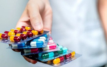 Những loại thuốc nào phải có trong tủ thuốc gia đình?