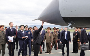 Nhà lãnh đạo Kim Jong-un xem oanh tạc cơ chiến lược, tên lửa bội siêu thanh Nga