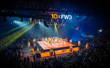FWD đánh dấu 10 năm truyền cảm hứng 'sống đầy' với đại nhạc hội ấn tượng