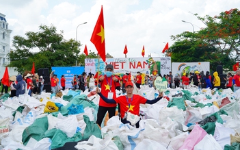 Đôi chân đi đến nhịp đập cuối cùng