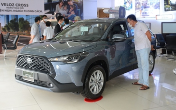 Sắp phân phối Yaris Cross, Toyota âm thầm tăng giá Corolla Cross