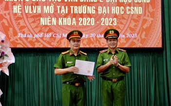 Trường ĐH Cảnh sát nhân dân trao bằng cử nhân cho hơn 200 cán bộ, chiến sĩ