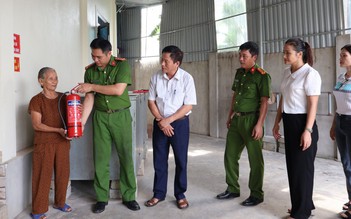 Hà Tĩnh: Khu dân cư hơn 1.600 hộ dân 100% trang bị  bình chữa cháy