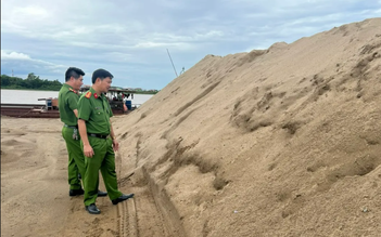Quảng Bình: Phát hiện vụ khai thác 'chui’ hàng ngàn khối cát