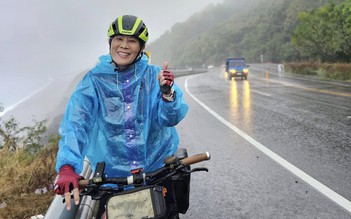 Nữ giám đốc 65 tuổi cùng 'tình yêu đạp xe' chinh phục đường đèo Đài Loan