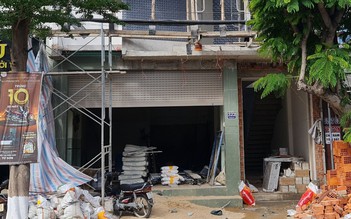 Một thợ xây ở Ninh Thuận bị điện giật, rơi từ tầng 1 xuống đất tử vong