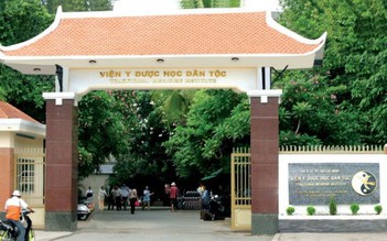 Viện Y dược học dân tộc TP.HCM không cấm nhân viên y tế làm ngoài giờ