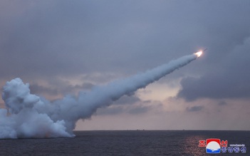 Triều Tiên thử tên lửa hành trình từ tàu ngầm