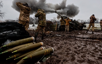 Ukraine phá vụ tham ô tư túi hợp đồng mua đạn cối 40 triệu USD