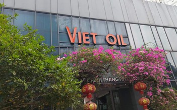 Dừng thông quan xăng dầu của Hải Hà Petro và Xuyên Việt Oil