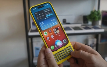 Ốp lưng mang bàn phím BlackBerry đến iPhone