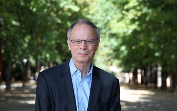 Nobel Kinh tế học 2014 - Giáo sư Jean Tirole sẽ tham dự ECONVN2024 tại HUB