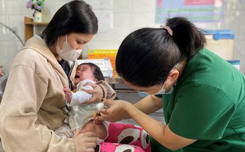 TP.HCM tiếp tục tiêm bù vắc xin 5 trong 1, sởi - rubella miễn phí cho trẻ