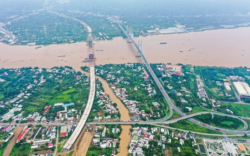Vựa nông sản 'ngóng' đường sắt tỉ USD