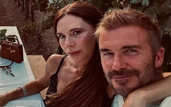 Victoria Beckham kể lại cuộc tình với David Beckham hơn 25 năm trước