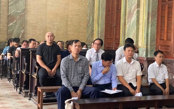 7 cựu cán bộ ở TP.HCM hầu tòa vì phù phép nhà đất công sang tư