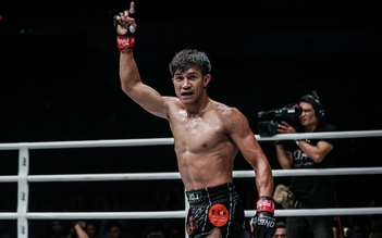 'Độc cô cầu bại' Nguyễn Trần Duy Nhất bất ngờ rút lui tại sự kiện MMA 