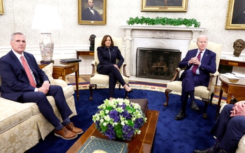 Quốc hội Mỹ chạy đua 'giải cứu' chính phủ