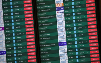 Hơn 400 chuyến bay bị hủy, hàng không Argentina tê liệt vì đình công