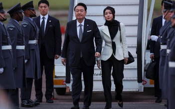 Tổng thống Hàn Quốc lên tiếng về túi xách hàng hiệu của phu nhân
