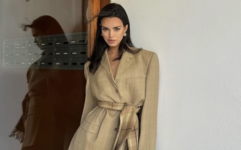Áo blazer oversized với những bản phối đẹp 'quên lối về' được hội fashionista bật mí