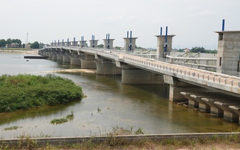 Công trình đập dâng hạ lưu sông Trà Khúc lại tiếp tục xin gia hạn