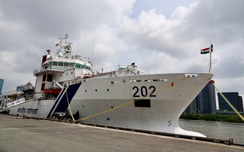 Tàu cảnh sát biển Ấn Độ cập cảng Sài Gòn