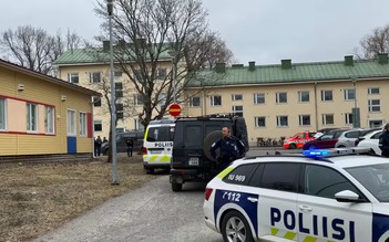 Nghi phạm vị thành niên xả súng tại trường tiểu học Phần Lan