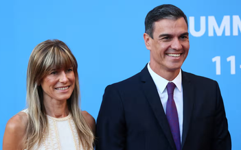 Thủ tướng Tây Ban Nha muốn từ chức để bảo vệ vợ
