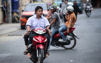 'Phạt học sinh lái xe máy thật nặng như phạt nồng độ cồn' mới đỡ!