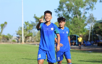 Con trai cựu tiền đạo Quang Hải được gọi tập trung đội tuyển U.17 Việt Nam