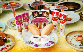 Bánh mì chấm sữa - nét văn hóa ẩm thực Việt