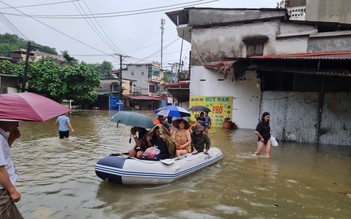 Thủ tướng yêu cầu tập trung khắc phục hậu quả mưa lũ
