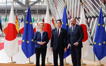 EU tính đường hợp tác công nghiệp quốc phòng Nhật Bản, Hàn Quốc