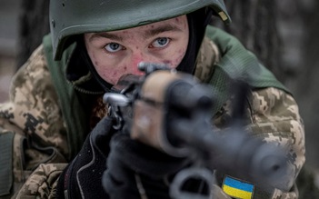 Ông Trump sẽ ngừng viện trợ quân sự cho Ukraine để ép Kyiv hòa đàm với Nga?