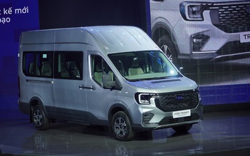 Ford Transit 2024 có 3 phiên bản, giá từ 905 triệu đồng tại Việt Nam