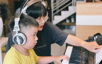 Sinh viên năm 3 cải tạo không gian nhà ở thành lớp dạy đàn piano