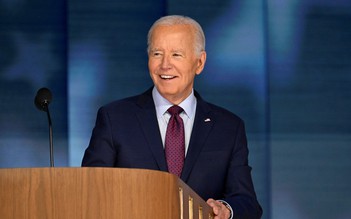 Tổng thống Biden triển khai chương trình nhập tịch mới cho diện vợ chồng