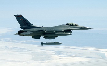 F-16 Ukraine sẽ được phóng tên lửa hành trình tầm xa của Mỹ?