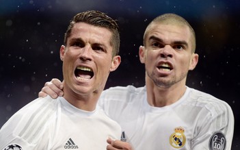 Hành động bất ngờ của Ronaldo khi Pepe giải nghệ, De Gea có bến đỗ mới