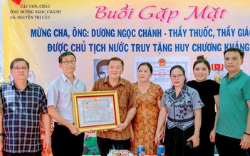 Truy tặng Huy chương Kháng chiến hạng Nhì cho người bị nghi oan hàng chục năm